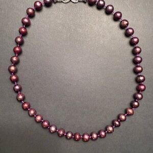Elegant Purple Pearl Necklace